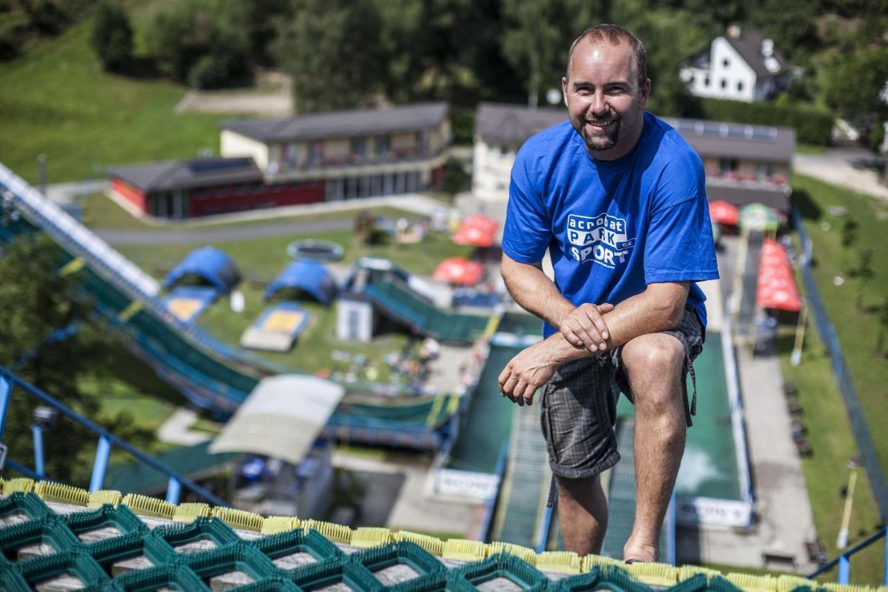 Penzion Acrobat Park Štíty Eksteriør bilde